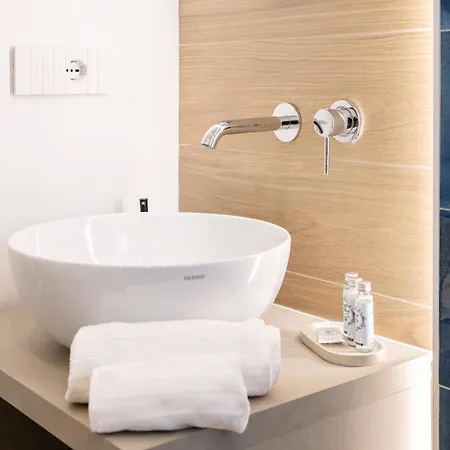 Nael's House Sorrento